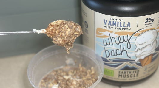 Cinnamon Roll Protein Overnight Oats